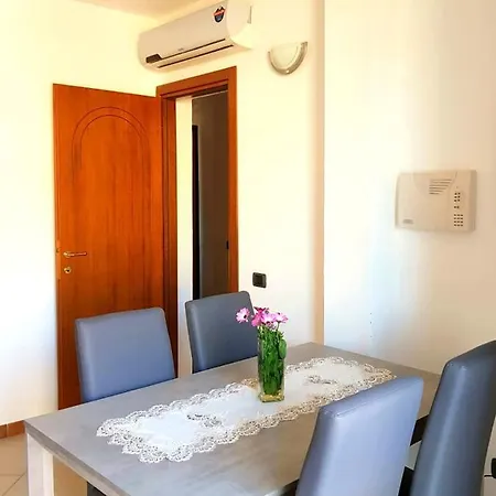 Bilocale 6 Al Mare Con Terrazza Apartman